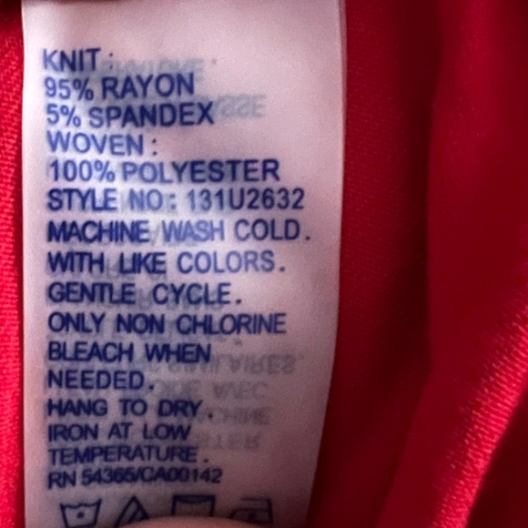 Peter Nygard Black & Red long tunic top - Picture 5 of 5